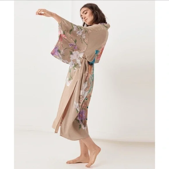 Spell Waterfall Maxi Kimono - Picture 11 of 14
